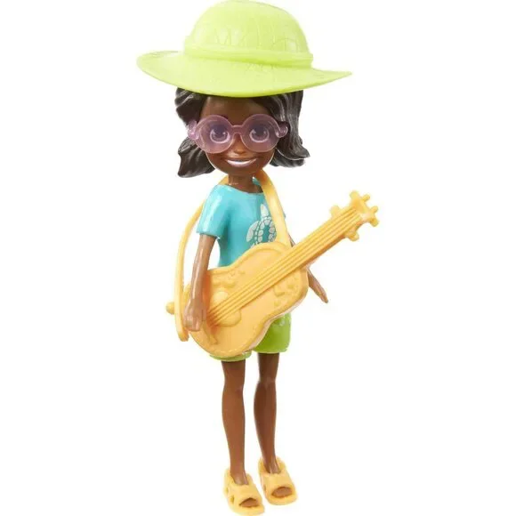 Polly Pocket Travel Toy Playset With Four (3-Inch) Dolls And 50+ Fashion Access